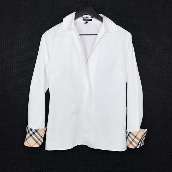 Burberry Tops - ▪️Burberry▪️button up work shirt with check sleeve